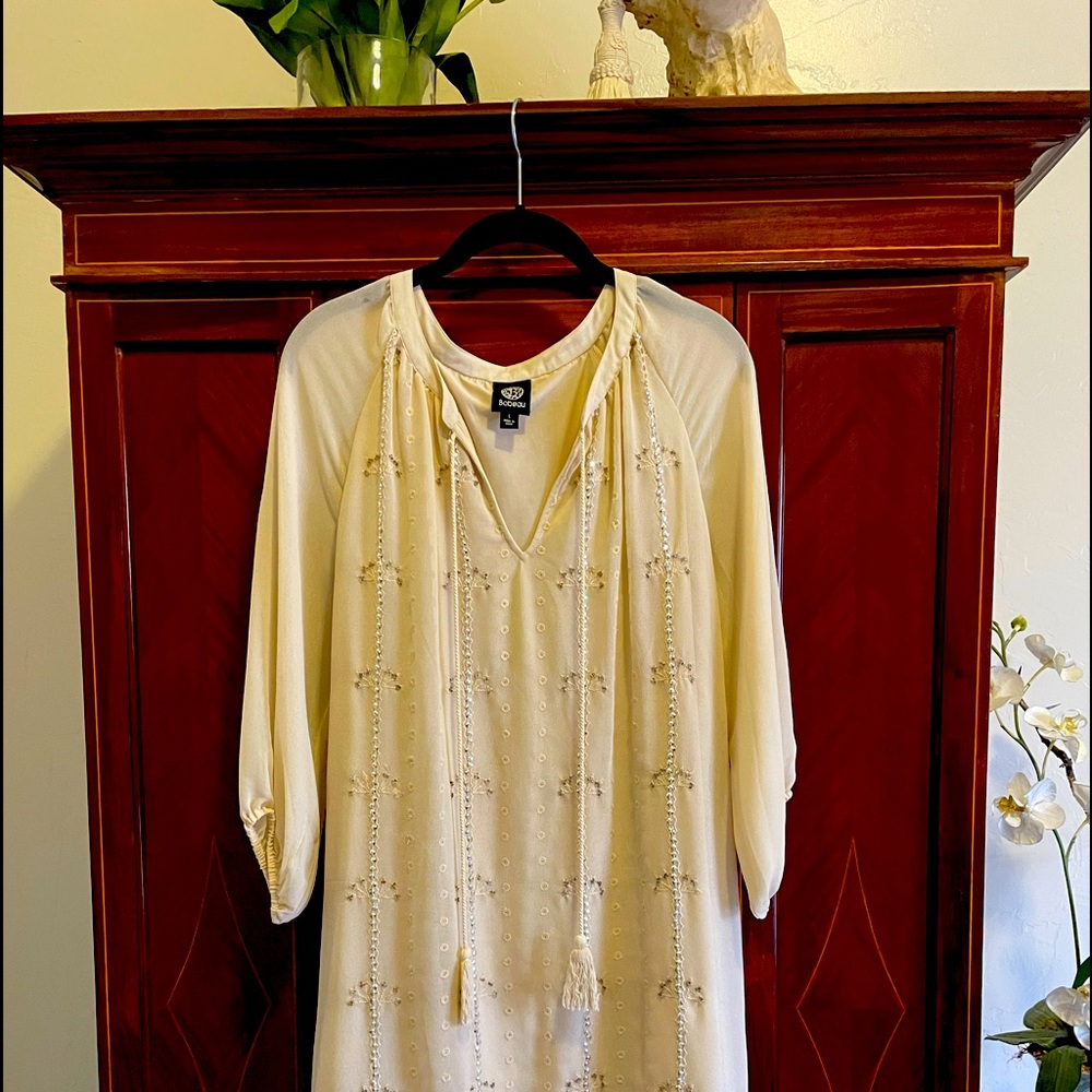 BOBEAU LARGE BEAUTIFULLY DETAILED TUNIC